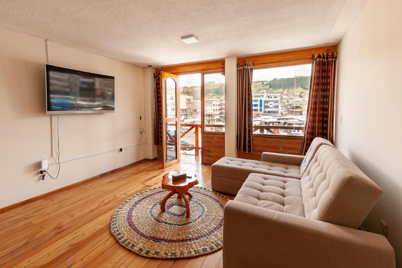 Los Ponchos Inn Apartasuite Otavalo Exteriör bild
