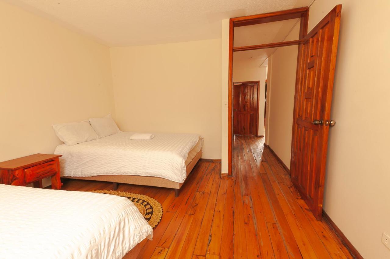 Los Ponchos Inn Apartasuite Otavalo Exteriör bild