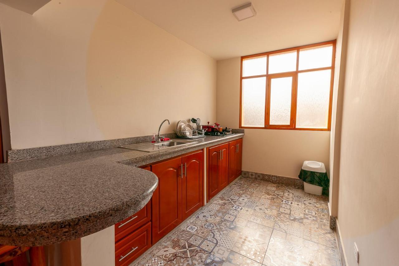 Los Ponchos Inn Apartasuite Otavalo Exteriör bild
