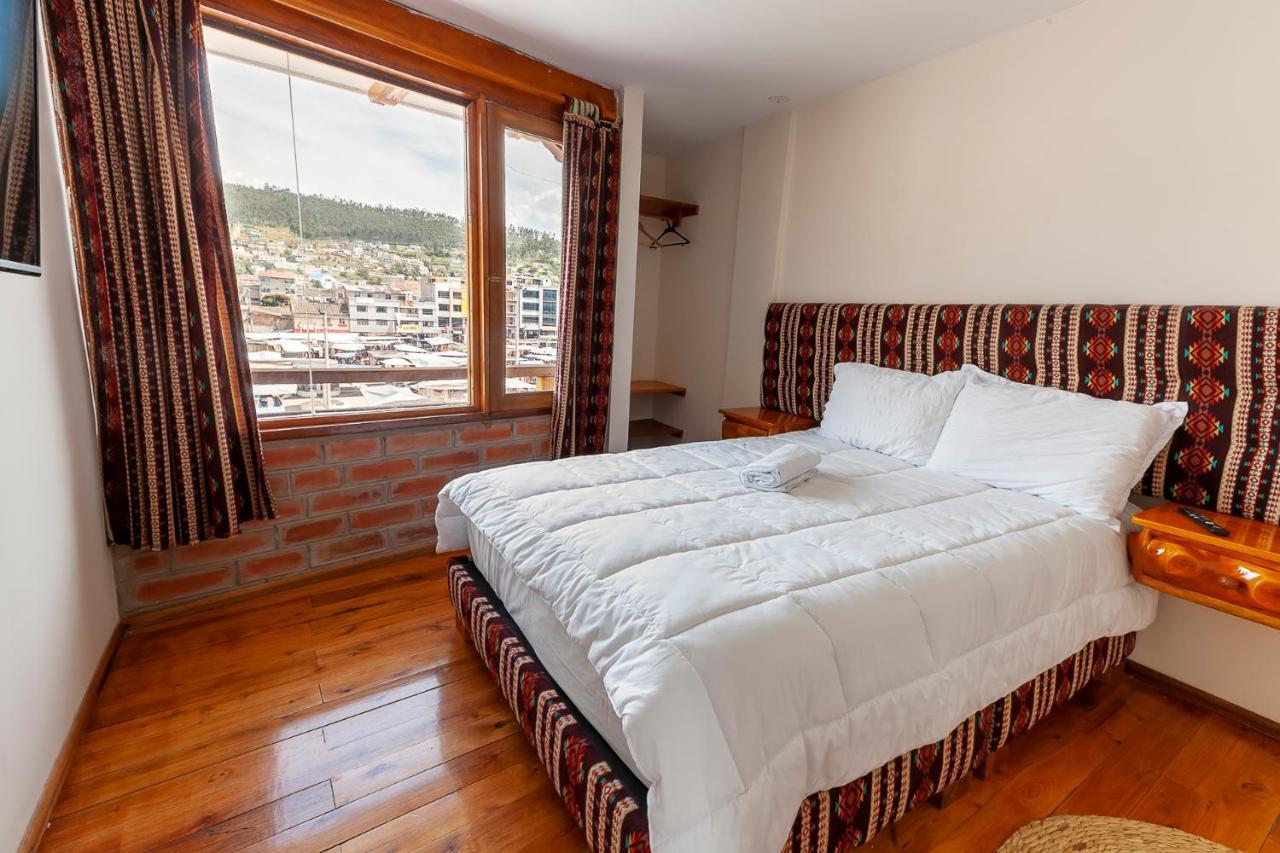 Los Ponchos Inn Apartasuite Otavalo Exteriör bild