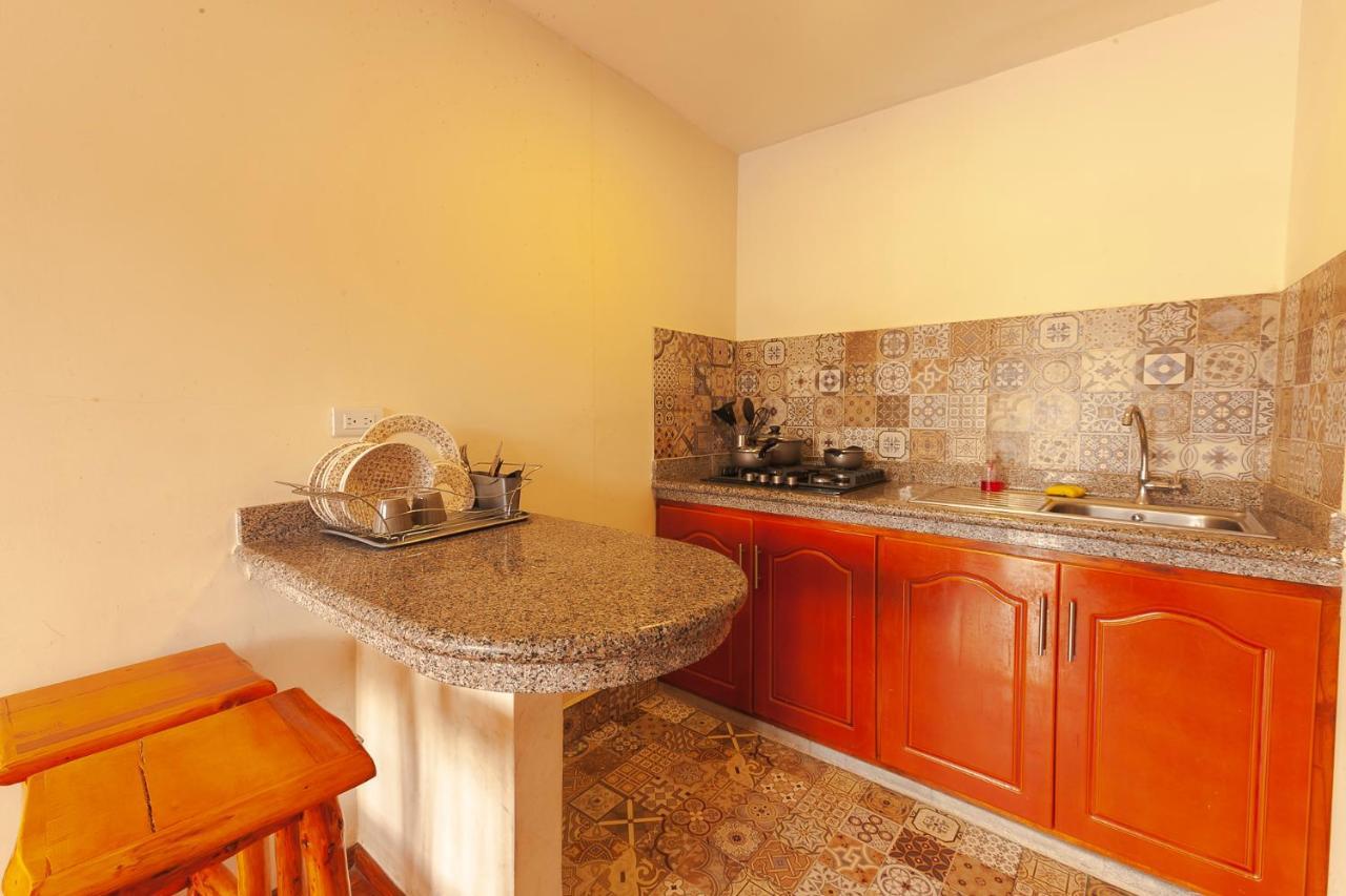 Los Ponchos Inn Apartasuite Otavalo Exteriör bild